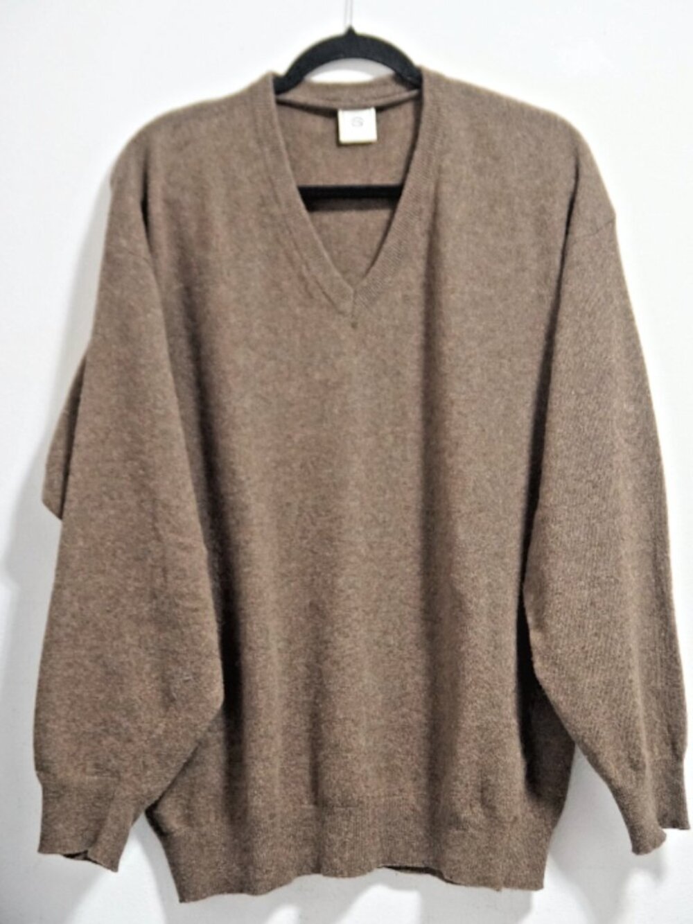 Classic Men’s Wool V-Neck Sweater by C&A